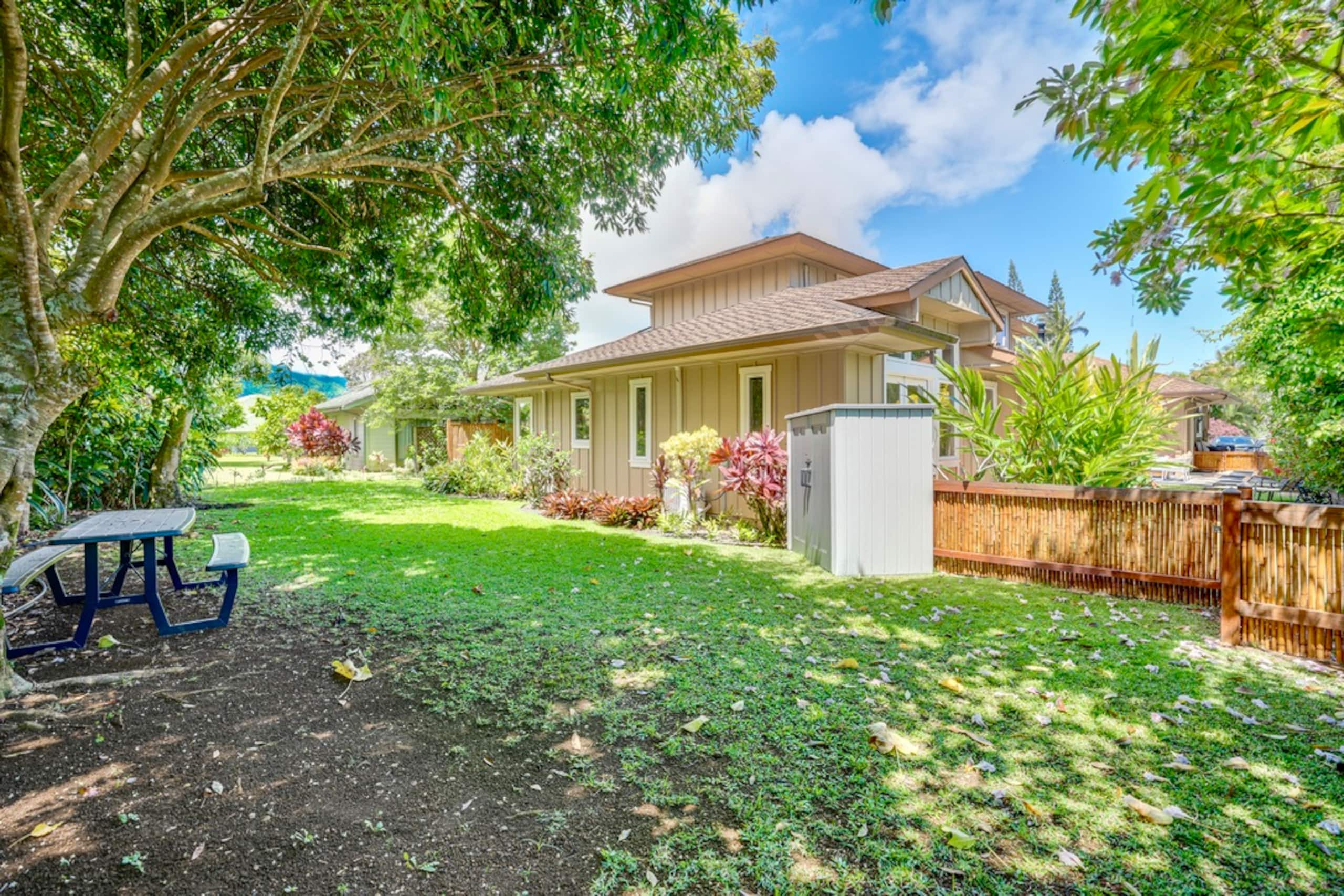 Home in Princeville · ★5.0 · 4 bedrooms · 4 beds · 4 baths - Image 45