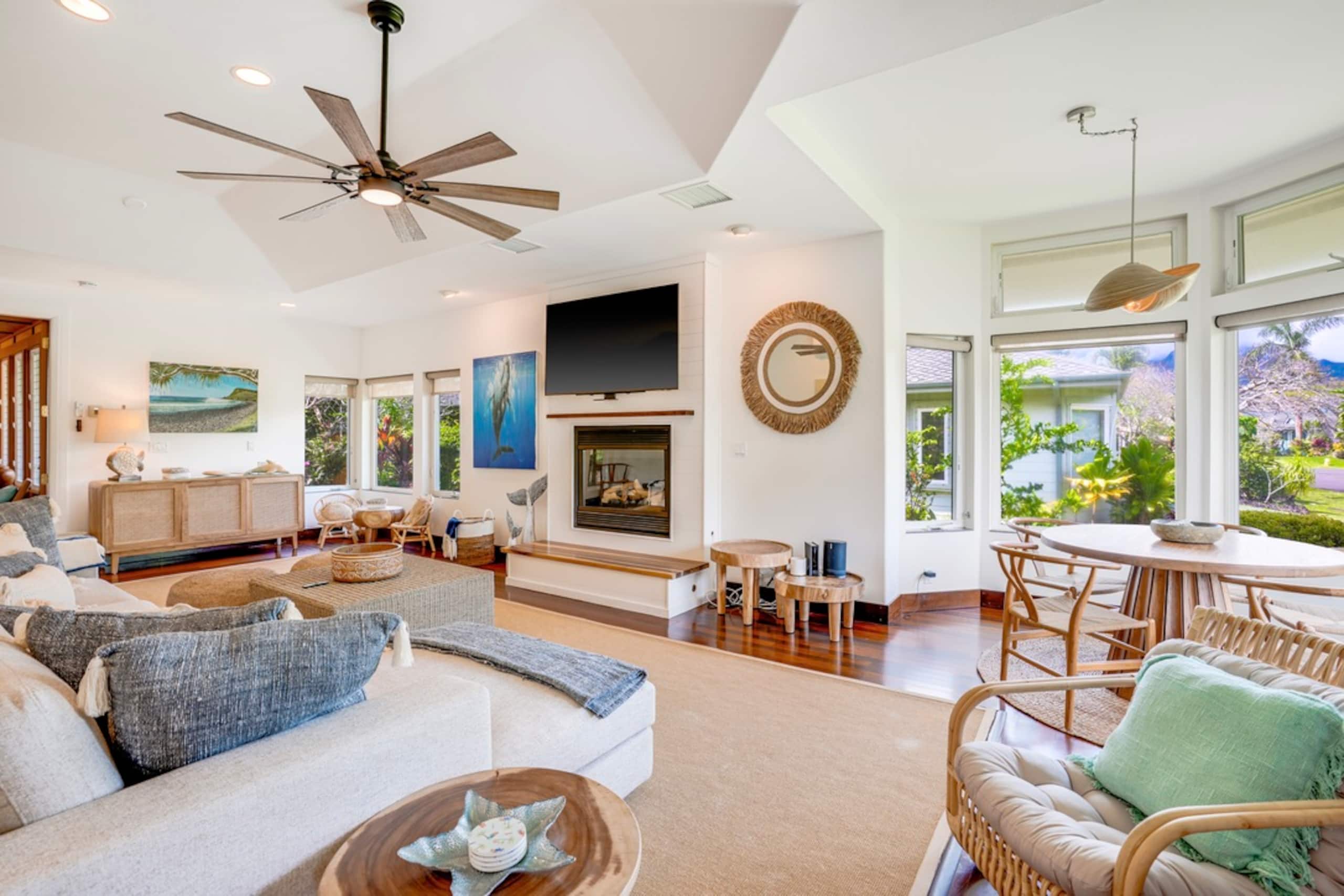 Home in Princeville · ★5.0 · 4 bedrooms · 4 beds · 4 baths - Image 2