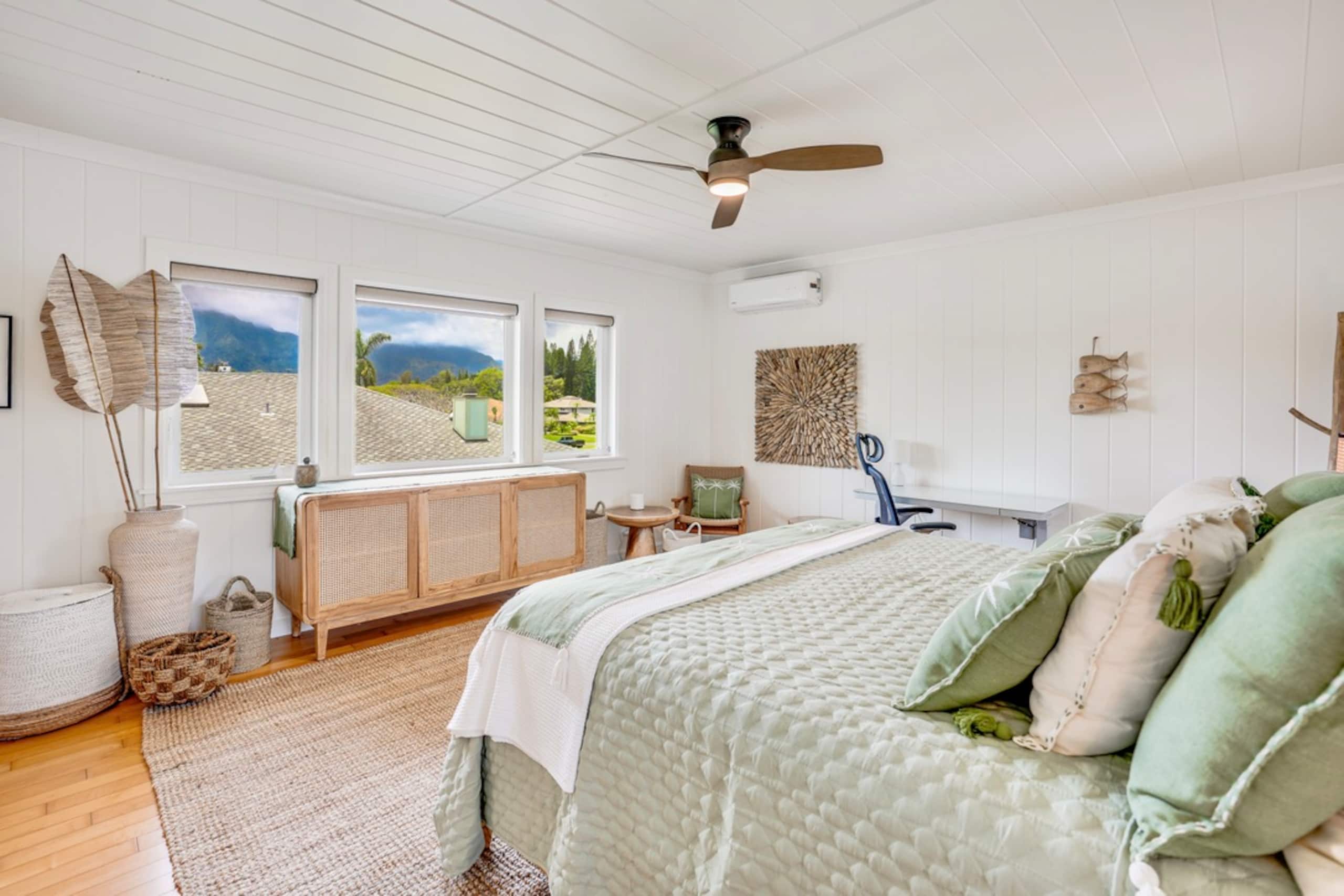 Home in Princeville · ★5.0 · 4 bedrooms · 4 beds · 4 baths - Image 24