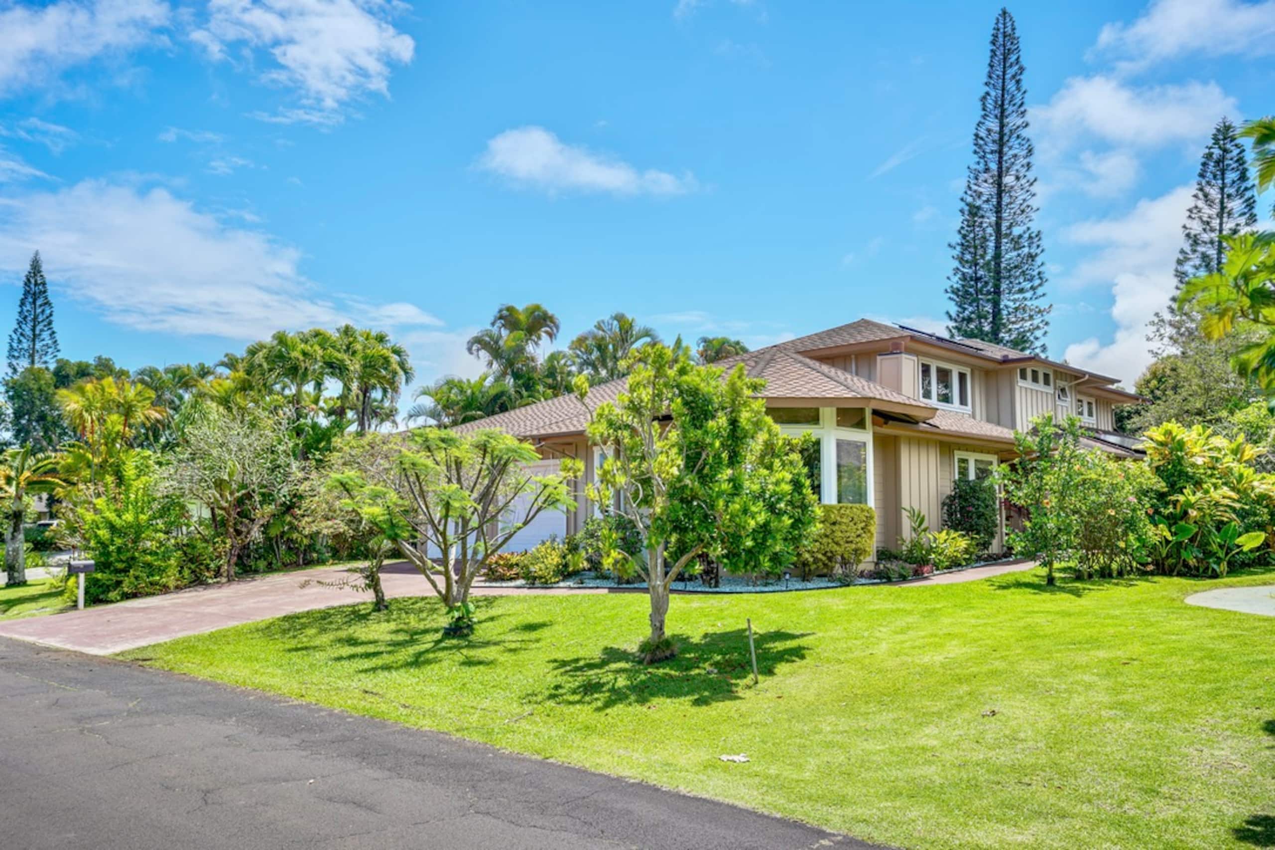 Home in Princeville · ★5.0 · 4 bedrooms · 4 beds · 4 baths - Image 56