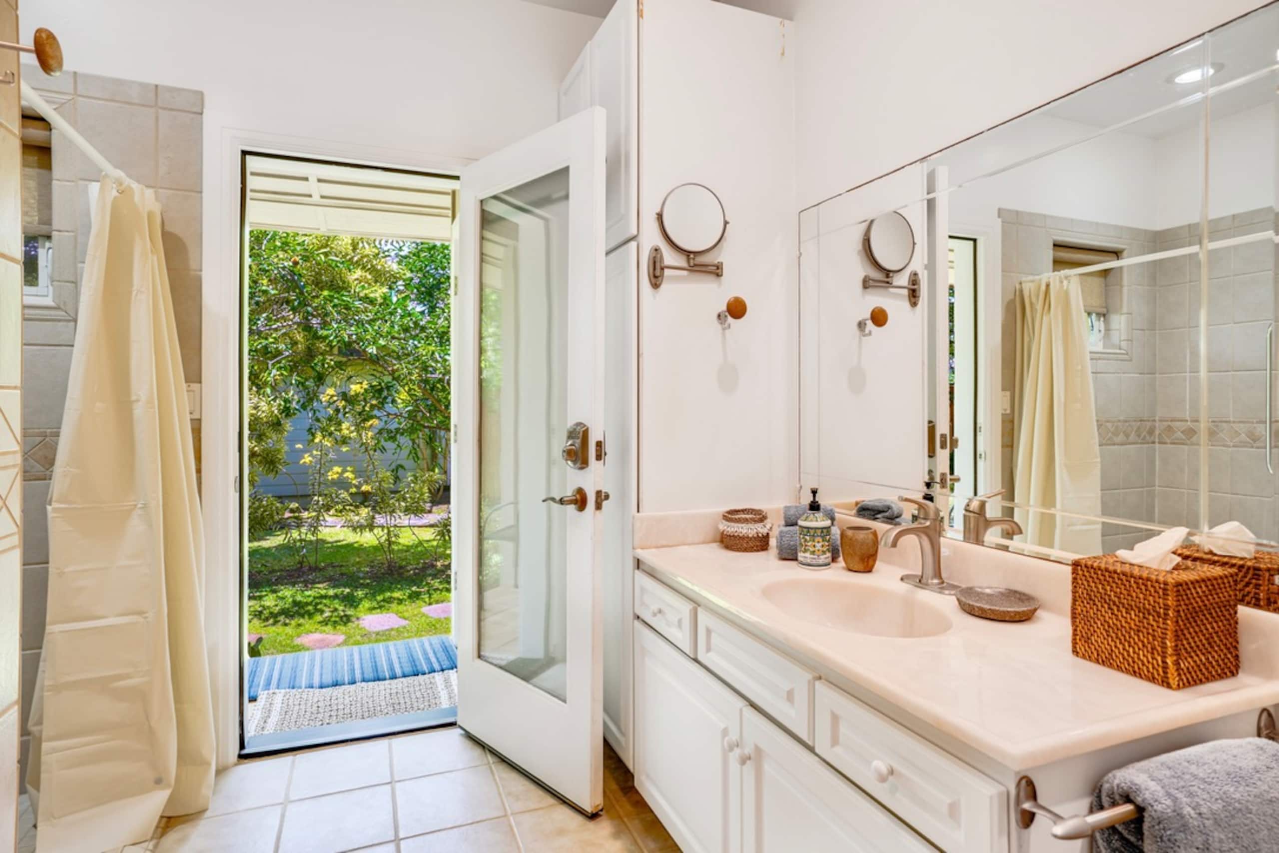 Home in Princeville · ★5.0 · 4 bedrooms · 4 beds · 4 baths - Image 37