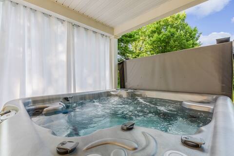 Miles Around KY Cottage-Hot Tub