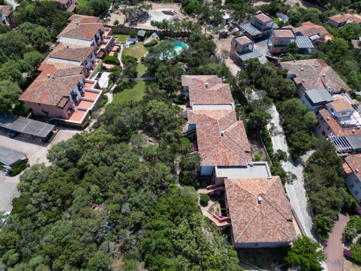 [Piscina-Centro] A due passi dal Porto Turistico foto 17