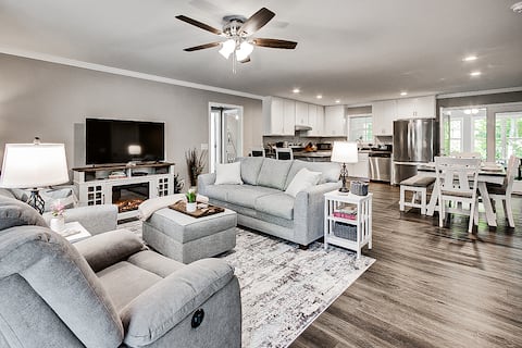 Creekside, Super Clean, Close to Zoo, Kid Friendly