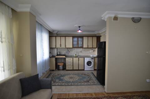 Öğretmenler Neighborhood 2+1 Apartment 5 Minutes to the Sea