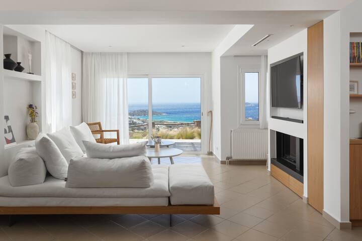 Stunning View Sarakiniko Villa