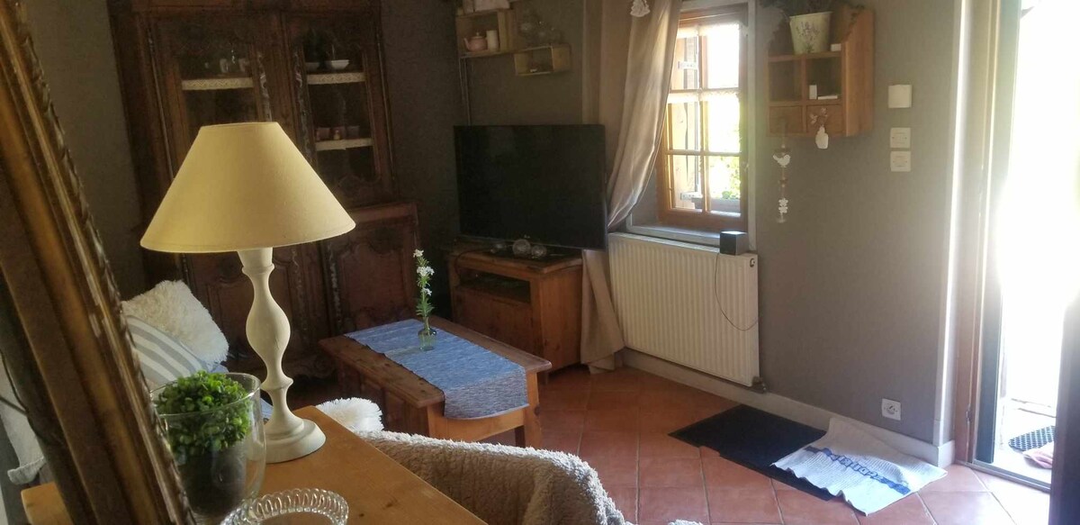 Top performing Airbnb: the 3-star gîte du chat bleu in Eure