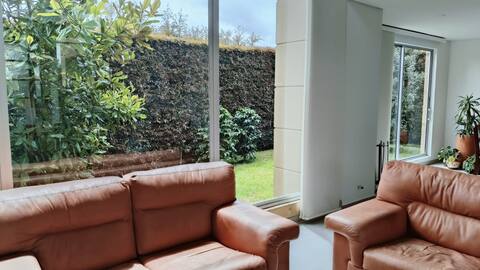 Beautiful house in Chia designed for your rest
