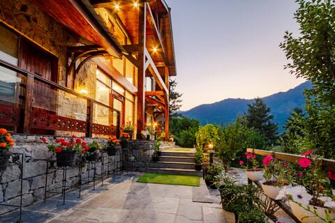 Luxury Villa with Stunning views. Elysian Suites
