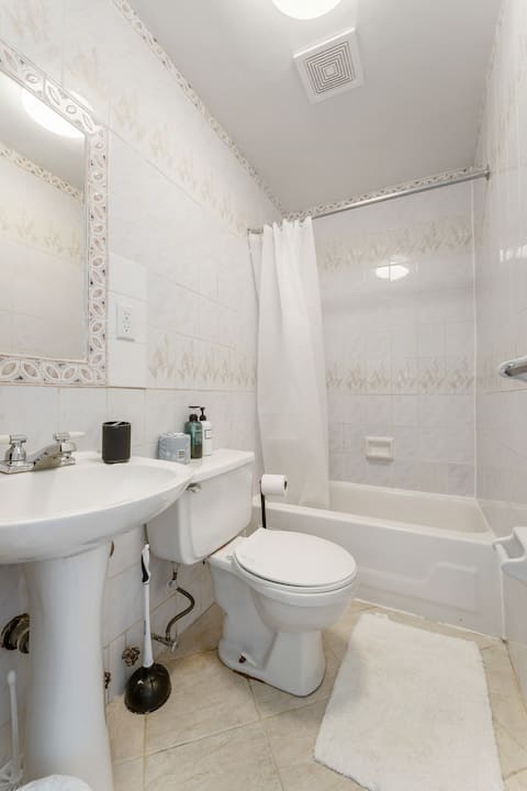 Successful Airbnb property: Bay Ridge Hideaway: Studio w/ Verrazano View in Bay Ridge