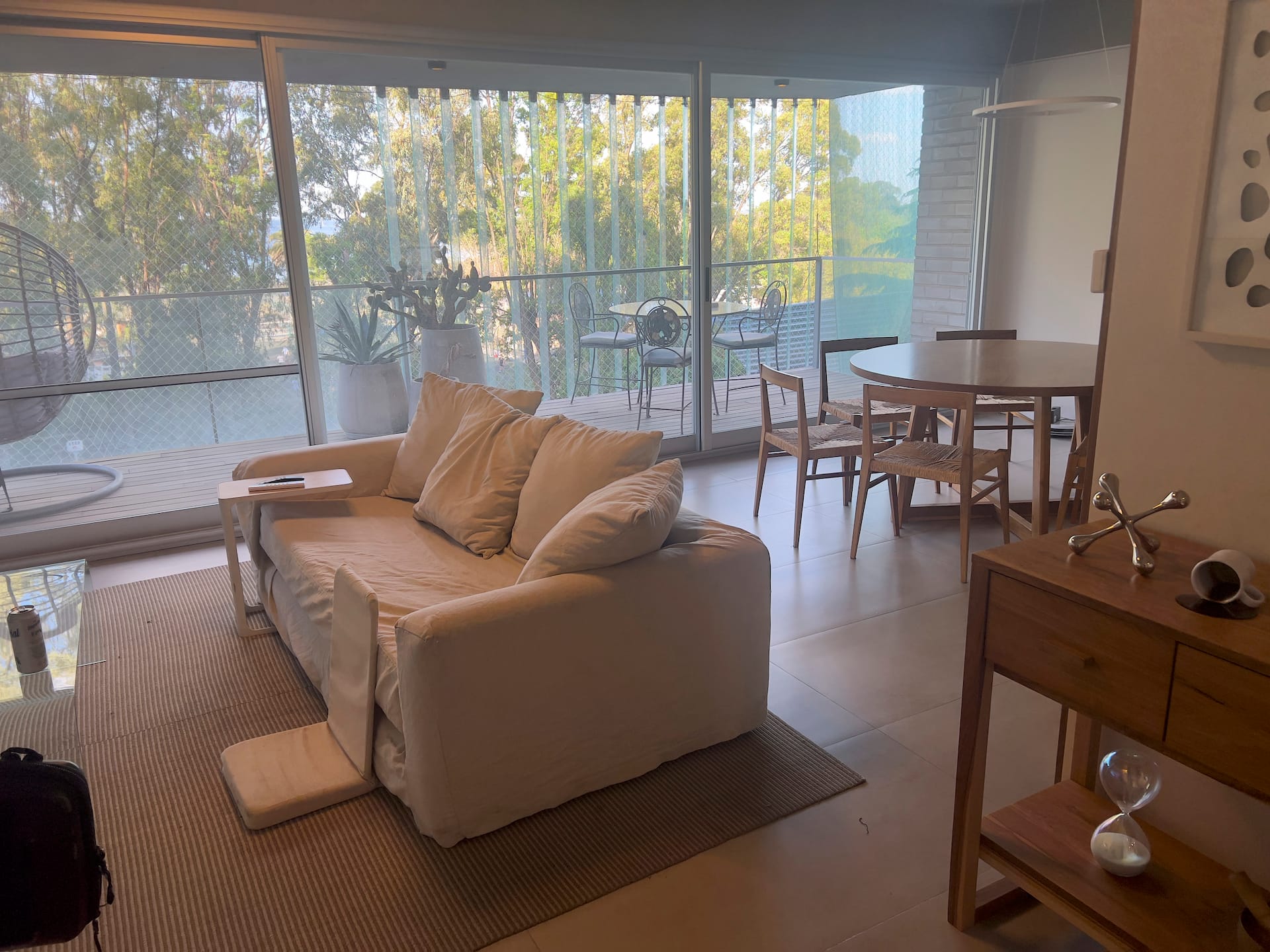 Riverfront apartment in Olivos