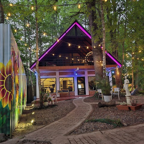 Blue Chalet (Diamond Cabin)