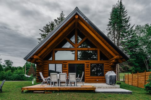 Beautiful log cabin by the water
