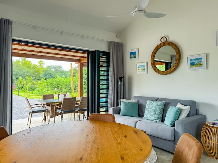 Cottage For Couples | With Pool, Bbq & Views - Maurice