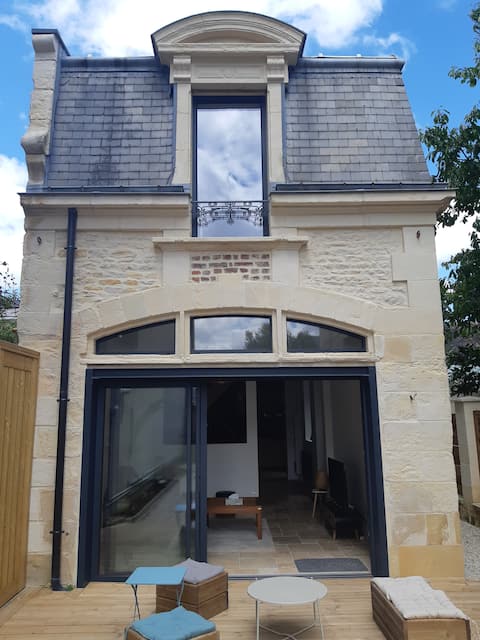 Top Airbnb: Downtown authentic house facing the canal river in Caen