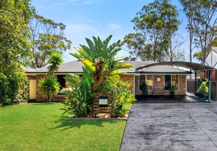 Entire Place: Private Luxe 1br W/ 1ba, 1k, 1lr - Campbelltown