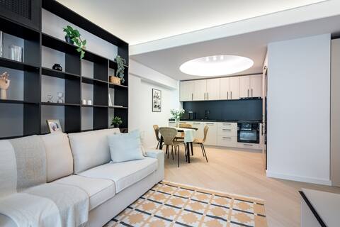 North by Urbanesq / Cortina / G
