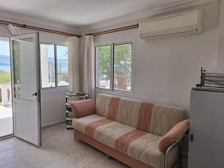 Denize Sıfır Triplex Villa Ve Teras - Urla