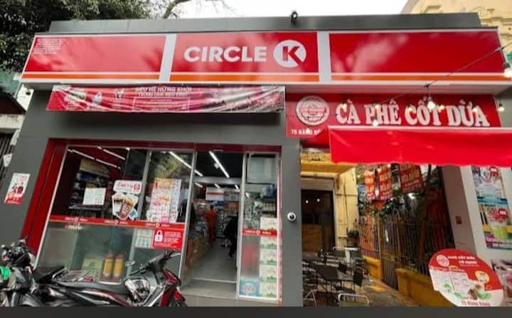 CỬA HÀNG CIRCLE K HIỆN ĐẠI RỘNG RÃI PHỤC VỤ KHÁCH HÀNG MỌI LÚC MỌI NƠI