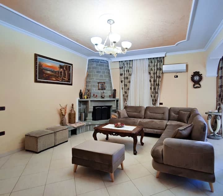 Deluxe Villa - Albania