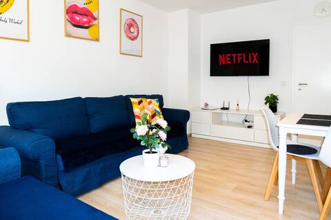 Erfolgreiche Airbnb-Immobilie: NEW! 2-room apartment for up to 6 people | Close to the city in Südostviertel