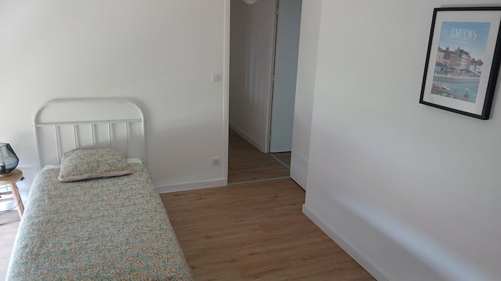 シングルベッド 90×200 cm