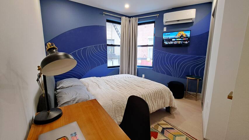 Large Green Space Rooftop in Chinatown NYC! gallery image 2