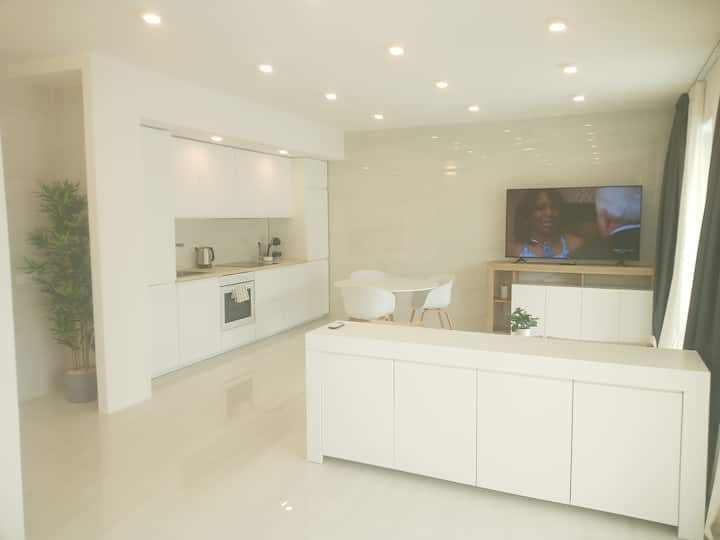Luxury Open Space Apartment With Terrace - Orosei