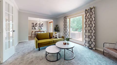 Cheerful 4 bedroom in Canton
