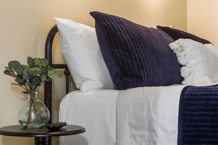Ultra comfortable bedding & pillows.