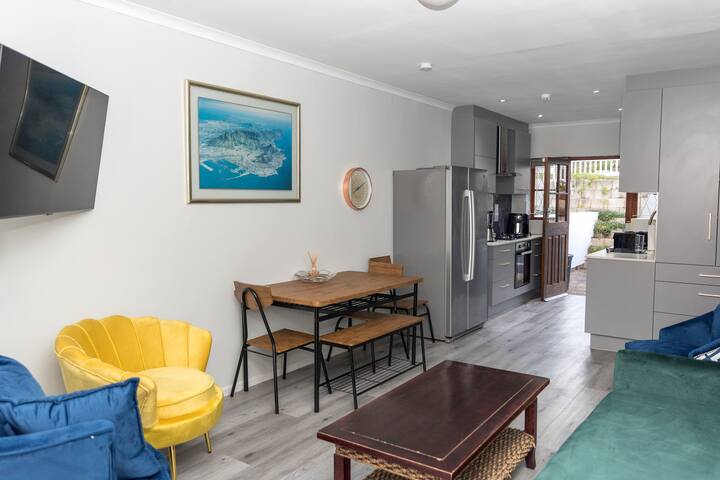 Beautiful Bella
Bella Vista
Wavecrest
Jeffreys Bay - Jeffreys Bay