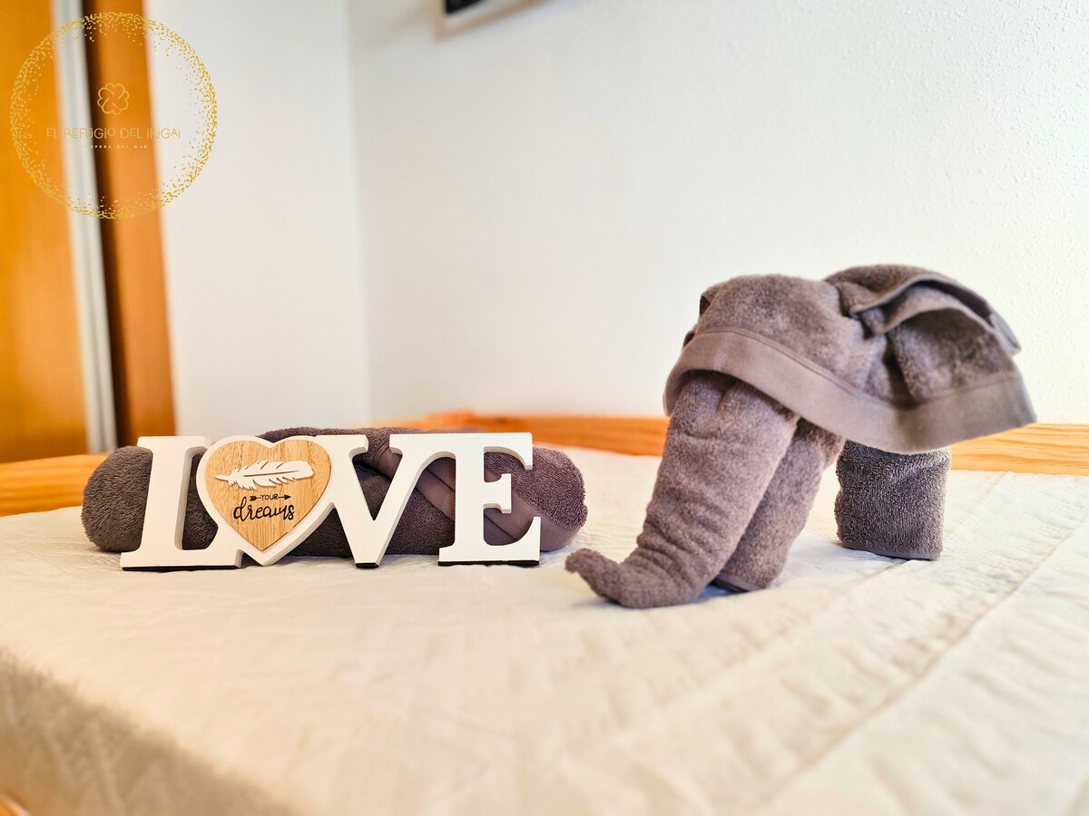 Dormitorio con dos camas de 90x200, coqueto, cómodo y funcional