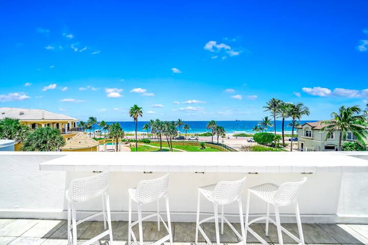 Beachfront! Heated Pool+Hot Tub! Walk To Beach! gallery image 4