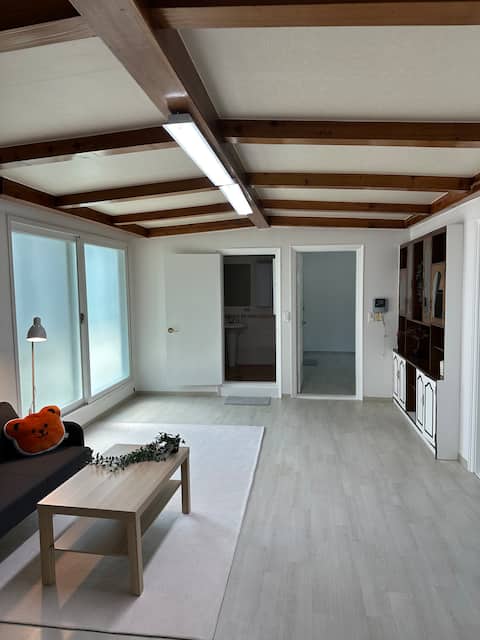 J-house