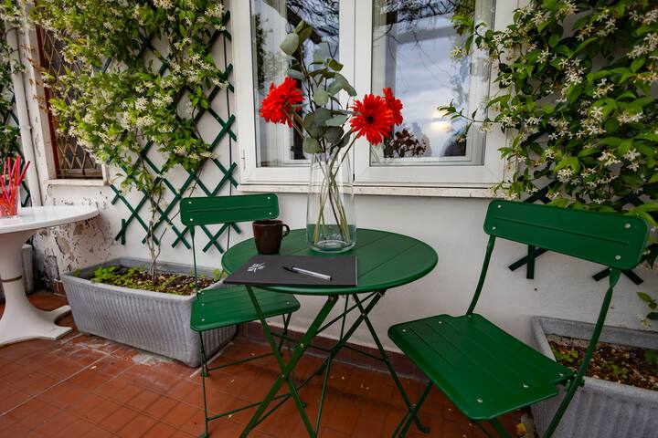 Corso Italia Attic in Milan by 101Flats gallery image 4