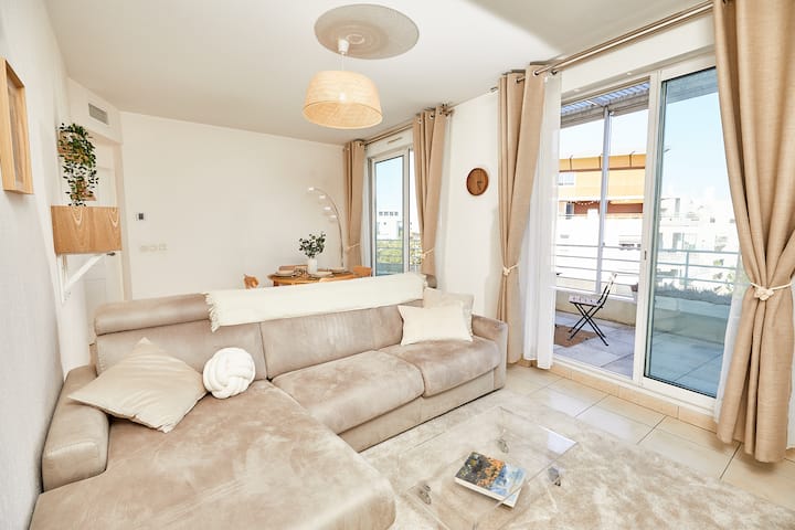 Bel Appart Lumineux & Terrasse Avec Vue (Clim+box) - Montpellier