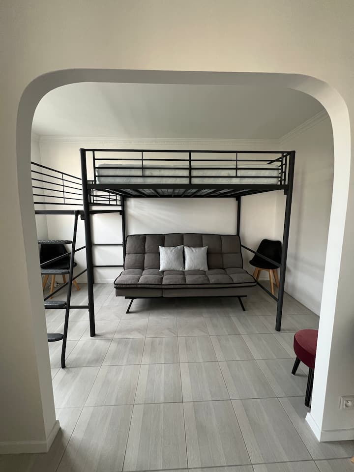 მისაღები ოთახი