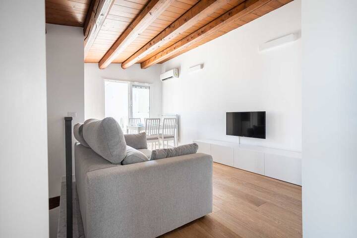 Casa Azzurra Apartments managed Airbnb listing 3