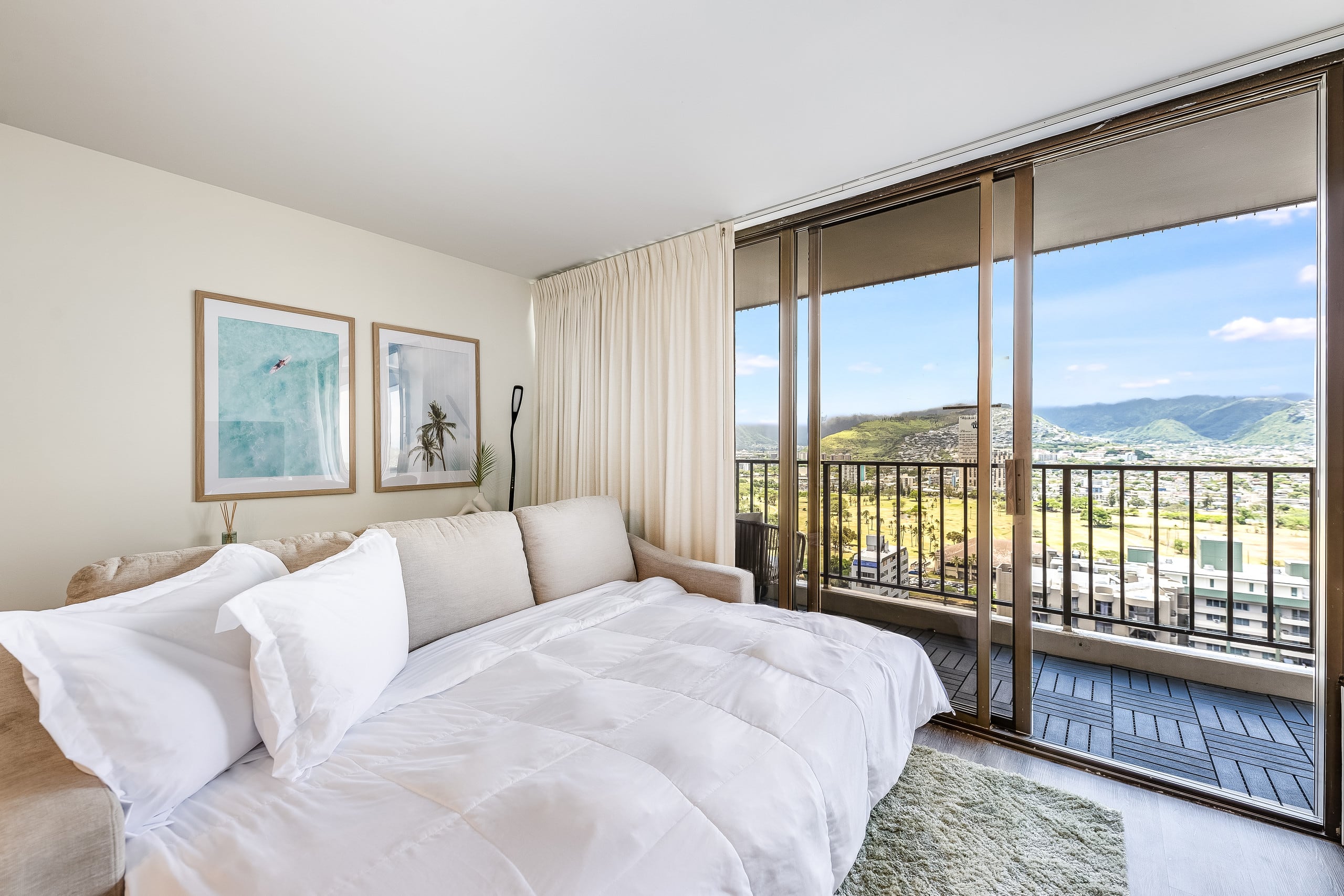 Waikiki Banyan: Green Palms Room 1BR/ Free Parking - Image 2
