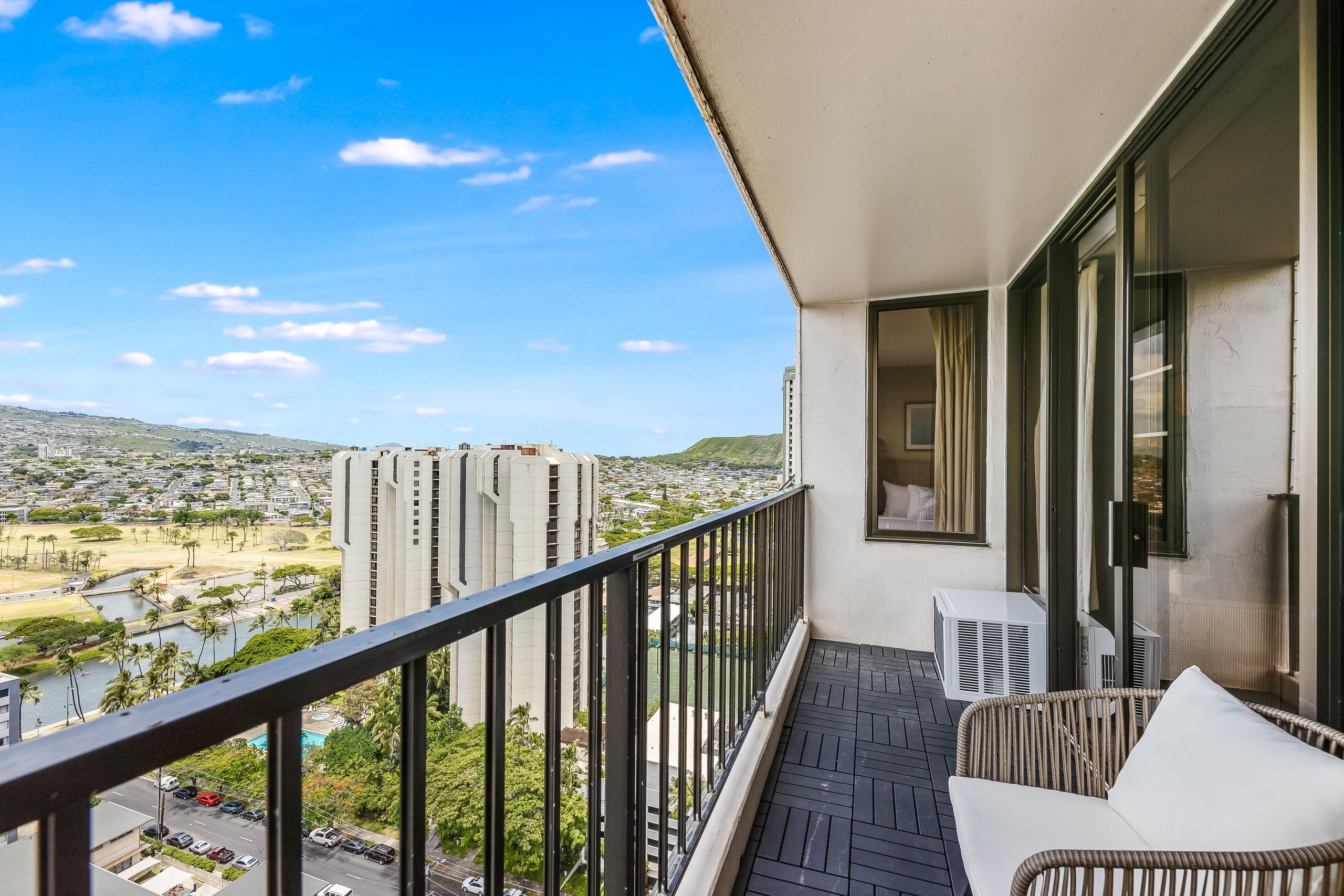 Waikiki Banyan: Green Palms Room 1BR/ Free Parking - Image 34