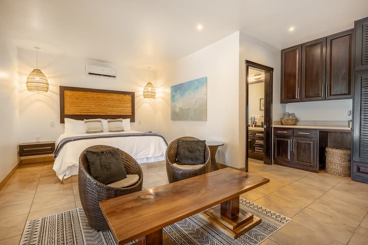 Suite "LANGOSTA" con vista a la piscina en el primer piso 