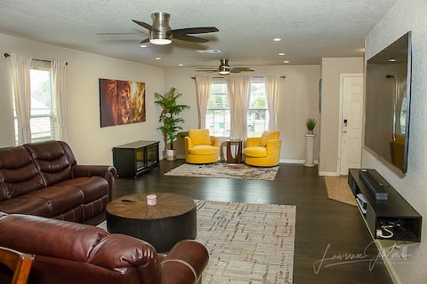 Cozy 4BR Retreat Near Randolph AFB & Ft Sam