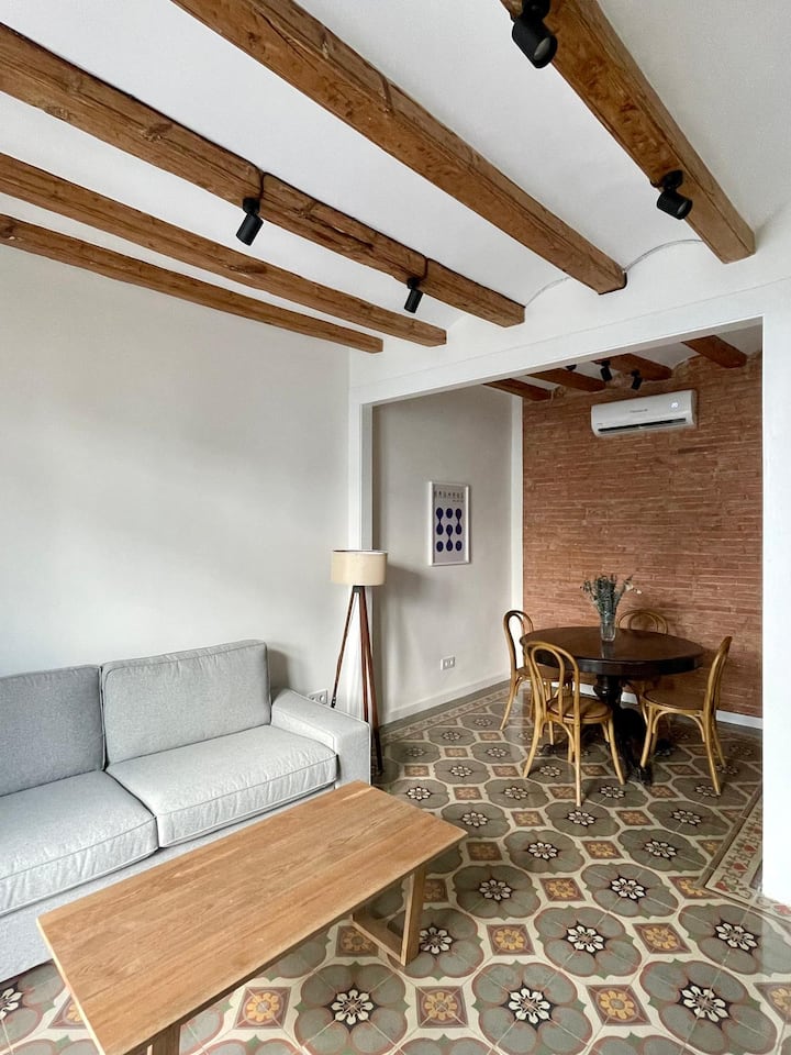 Renovated Apartment In Center Near Macba - Barcelona