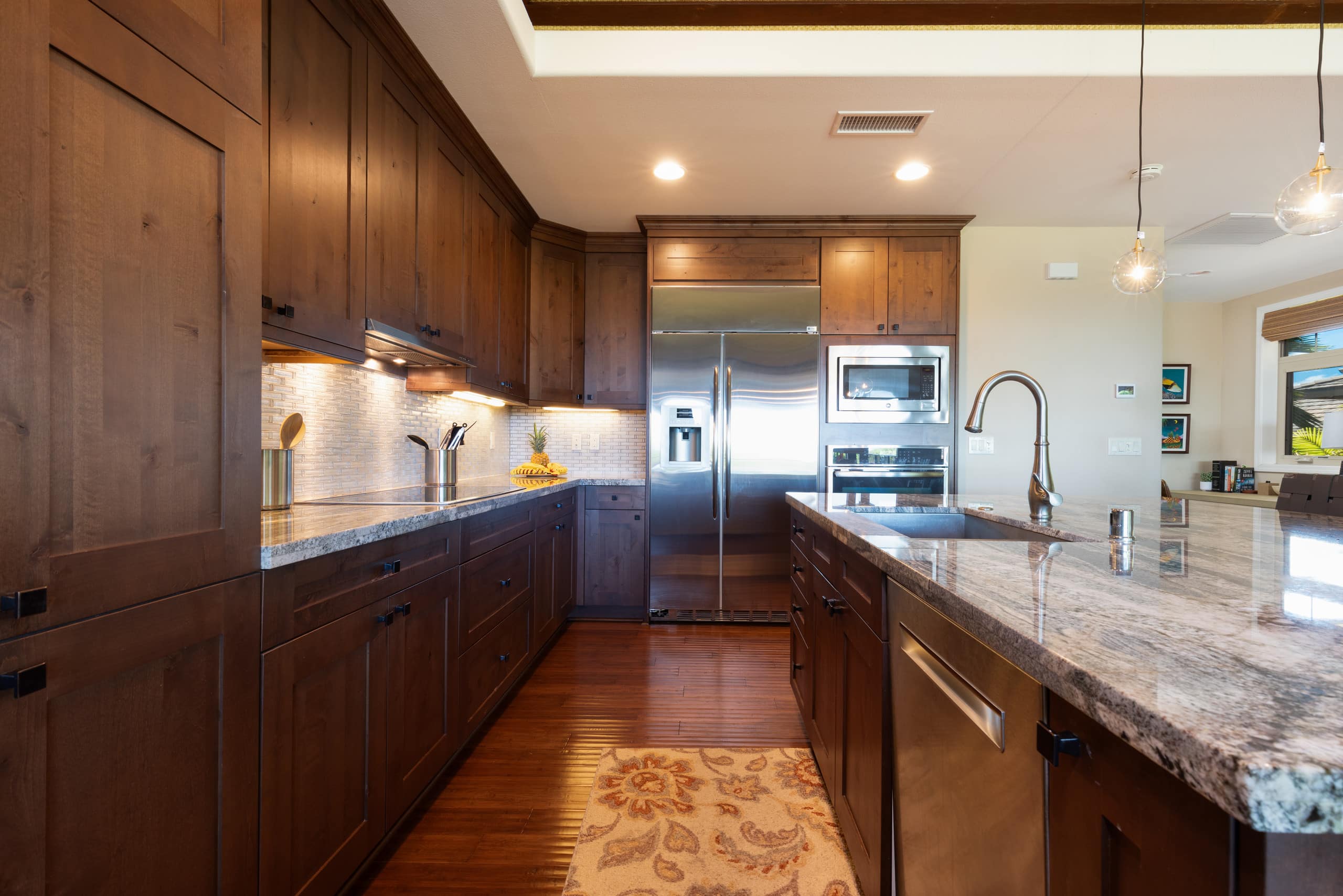 Home in Waimea · ★5.0 · 4 bedrooms · 6 beds · 3.5 baths - Image 8