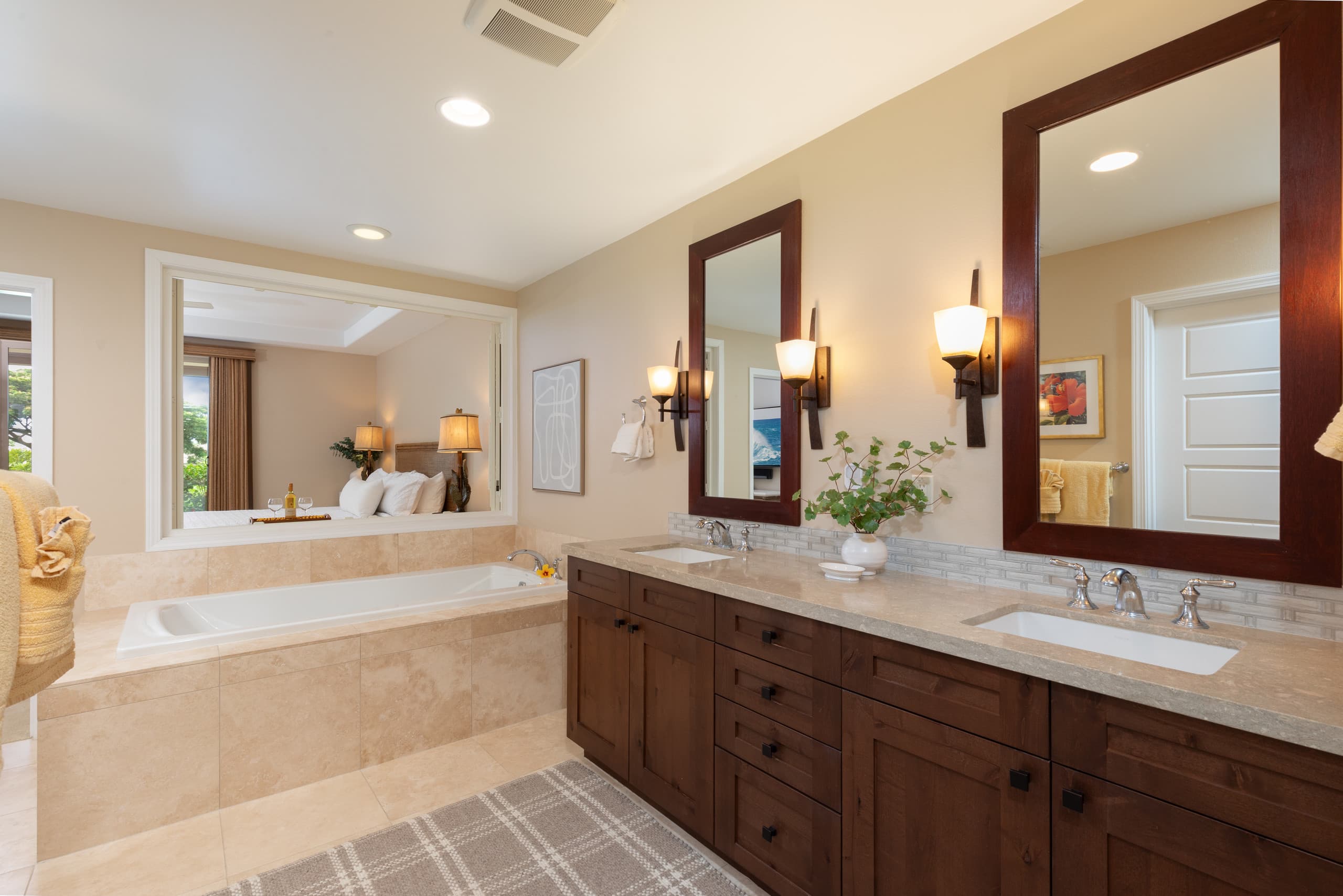 Home in Waimea · ★5.0 · 4 bedrooms · 6 beds · 3.5 baths - Image 22