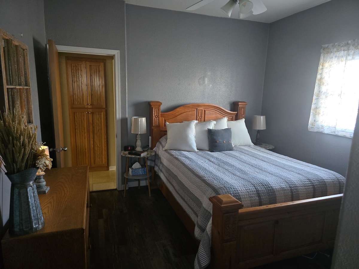 غرفة النوم 1