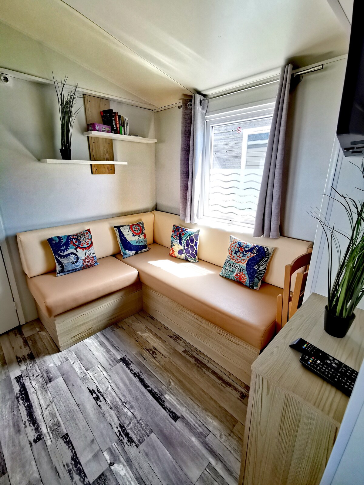 Propriété Airbnb réussie: Mobile home, sea view, 3 bedrooms, 2 TVs, Air conditioning à Le Portel