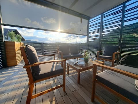 S&B'S Retreat | Luxury Apartment with Sauna