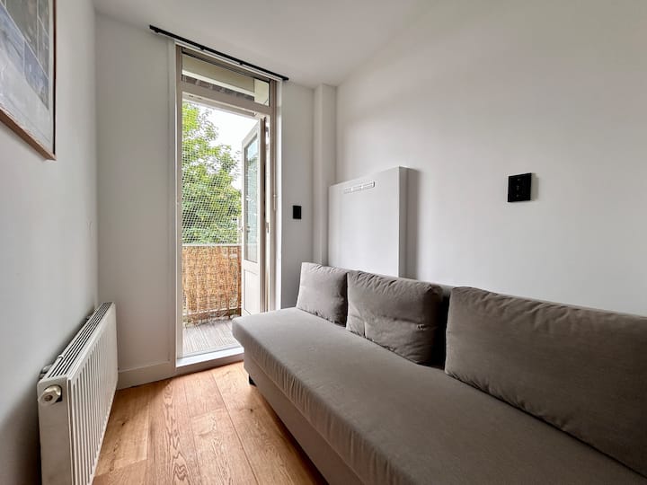 เปลี่ยนเป็นเตียงคู่ได้ 