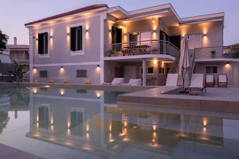 Neoclassical Villa with Private Pool in Vrachati